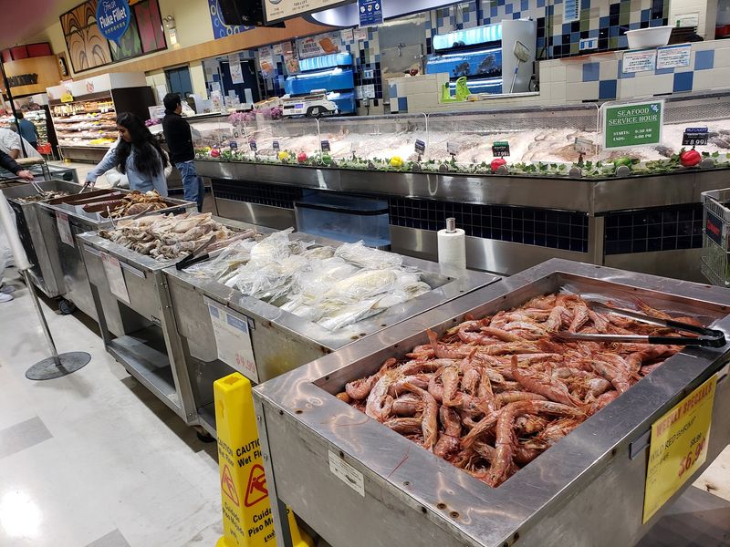 Live Tanks And A Busy Fish Counter