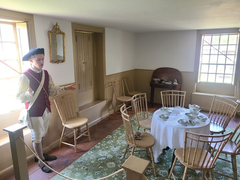 Living History Guided Tours 