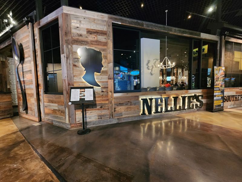 Nellie's Southern Kitchen (MGM Grand) — 3799 S Las Vegas Blvd, Las Vegas