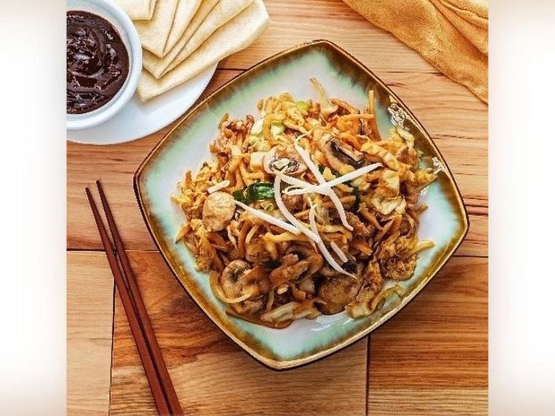 Lo Mein, Fried Rice, And Noodle Comfort