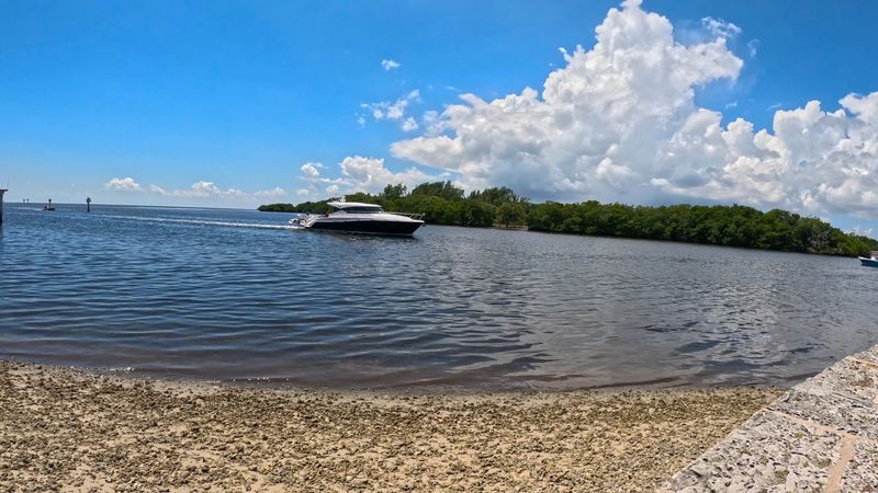 Waterfront Dining Adds Upscale Touch