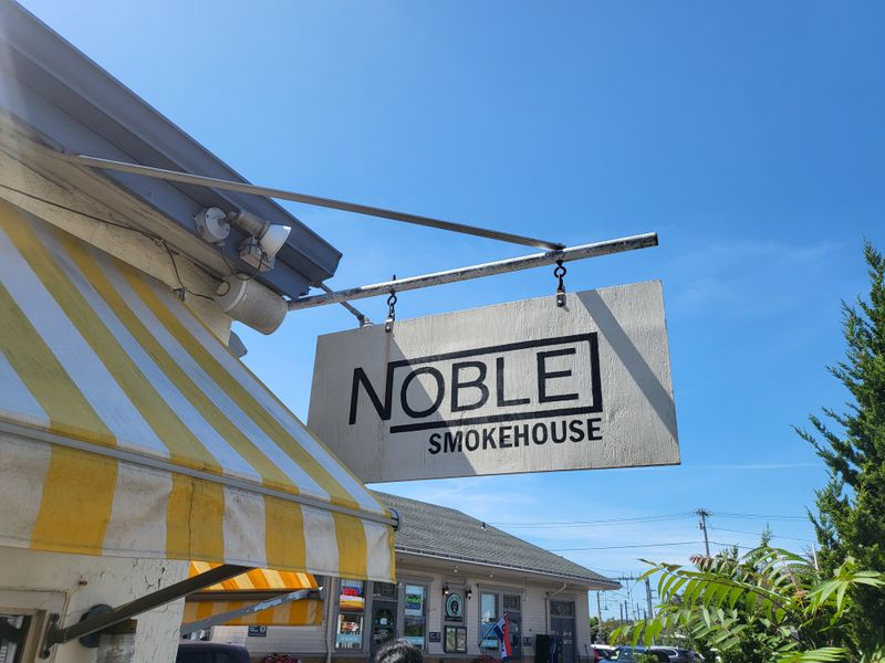 Takeout That Travels Well For Home Feasts