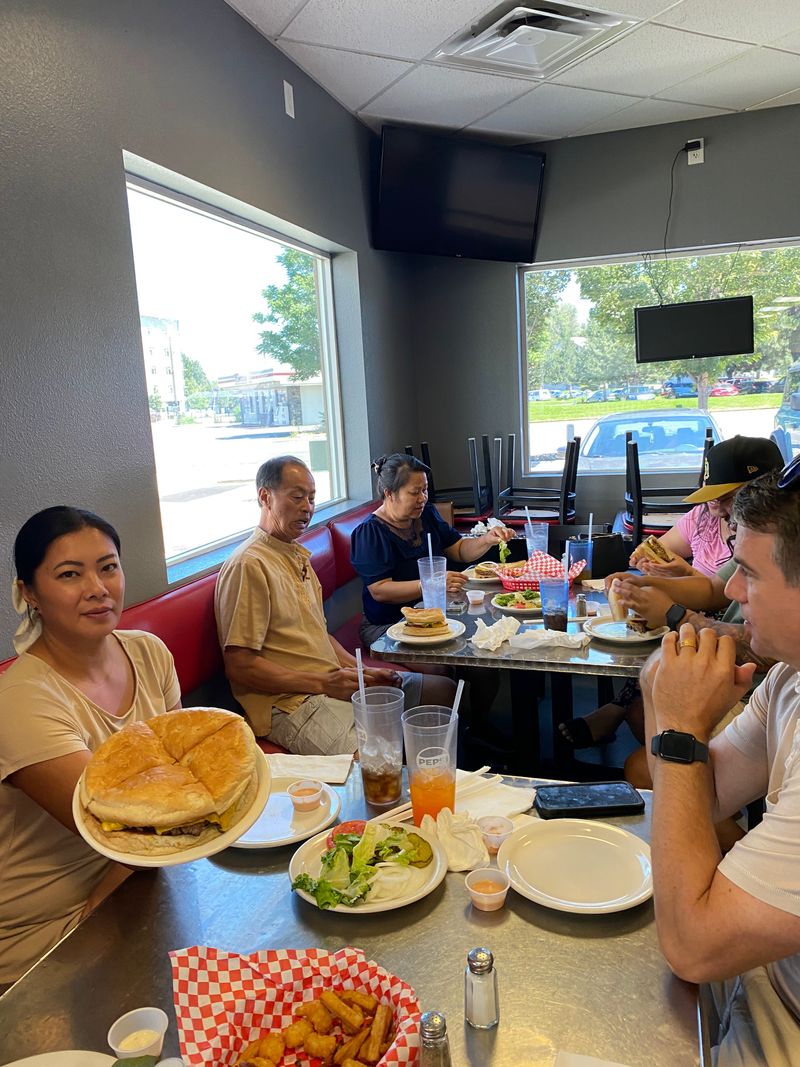 Custom Burger Creations Welcome