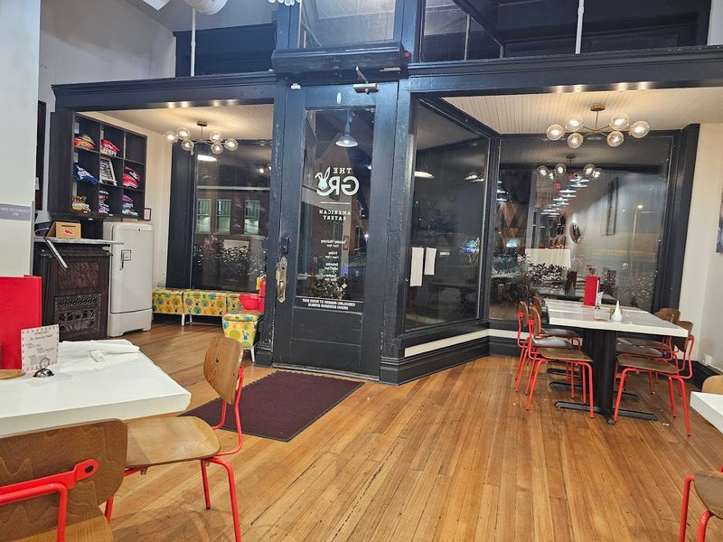 Weekend Brunch Draws Crowds With Rotating Seasonal Specials
