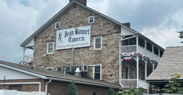 Locals Say The Fried Fish At This Pennsylvania Tavern Feels Like Friday Nights At Home