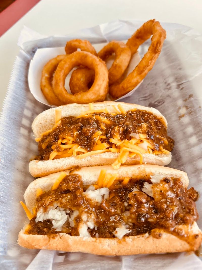 The Chili Sauce Is the Real Star of the Show