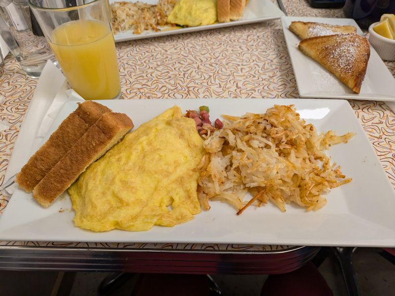 Open Hours for Breakfast and Lunch