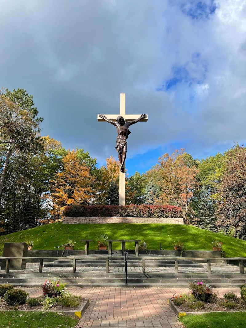 Cross in the Woods: Forest As Architecture