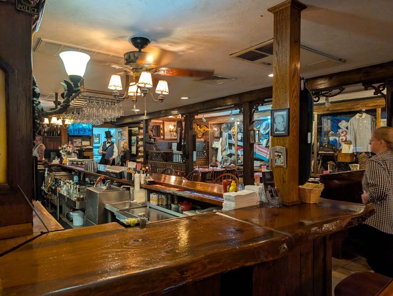 Sweney's Tavern Brings Casual Comfort