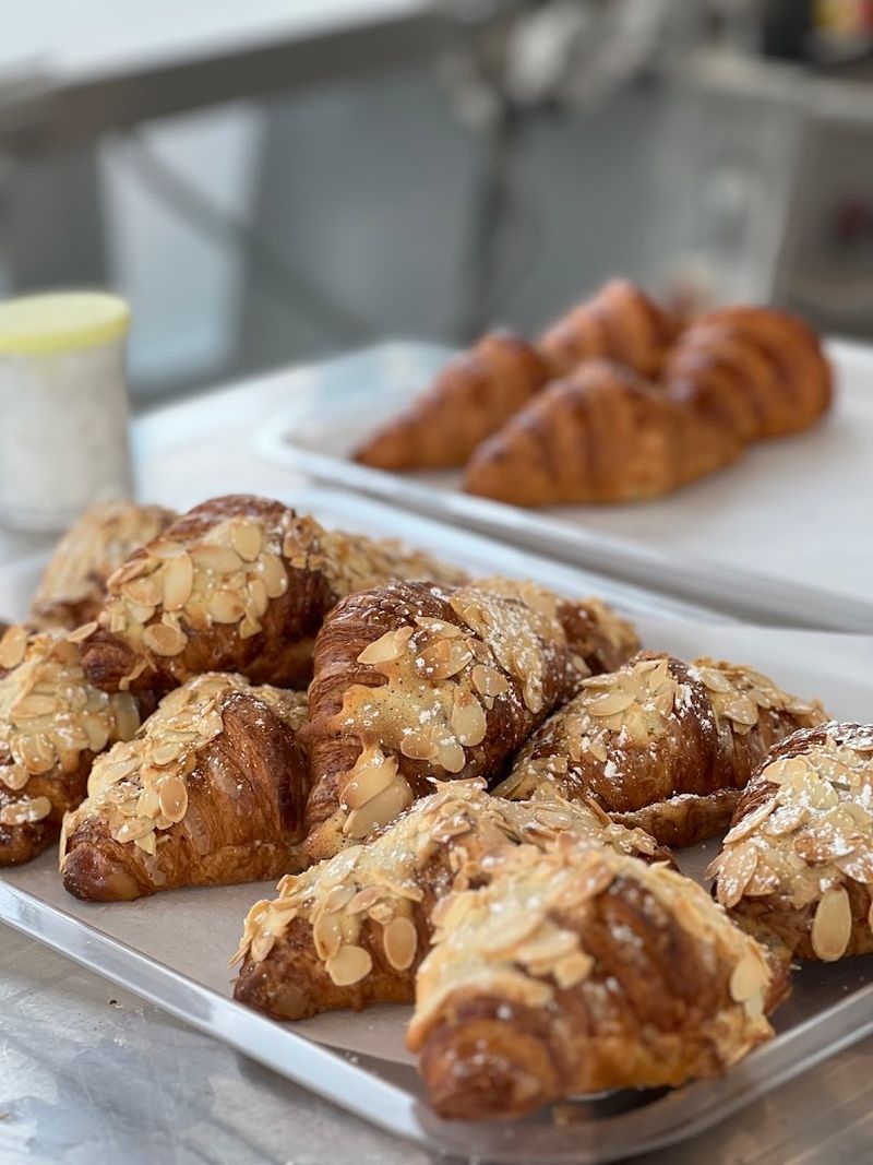 Hours That Reward the Early Risers