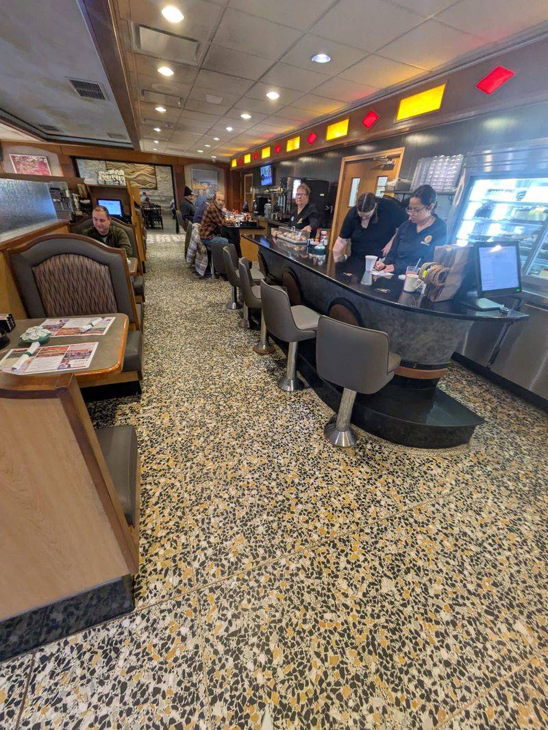 Atmosphere That Feels Like the 1970s (In a Good Way)