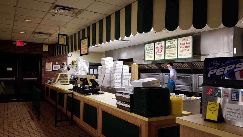 Counter Service Model Keeps Things Moving Fast