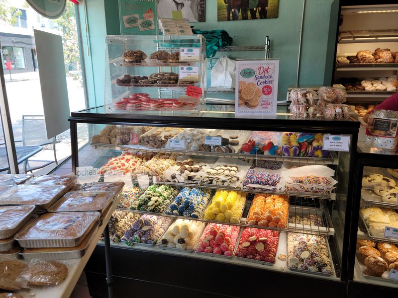 Lochel's Bakery
