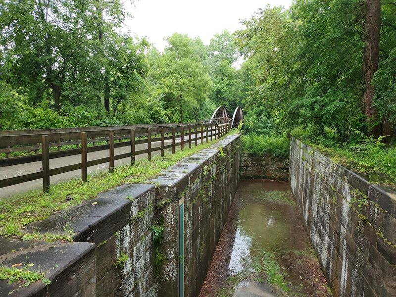 Lock 29 Trailhead, Peninsula Lock 29 Trailhead, Peninsula