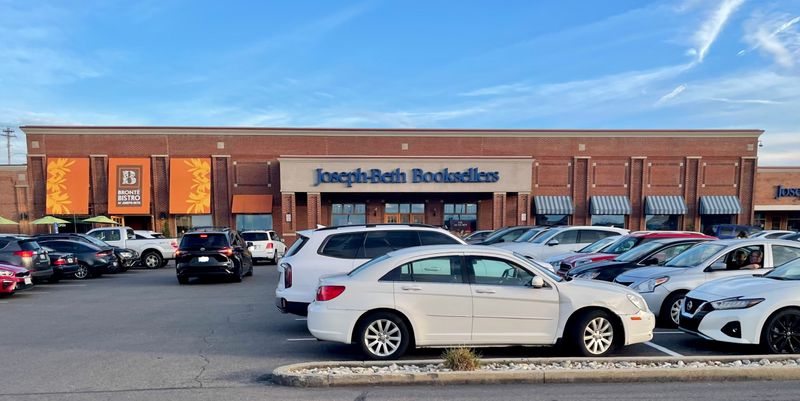 Joseph-Beth Booksellers – Cincinnati (Rookwood)