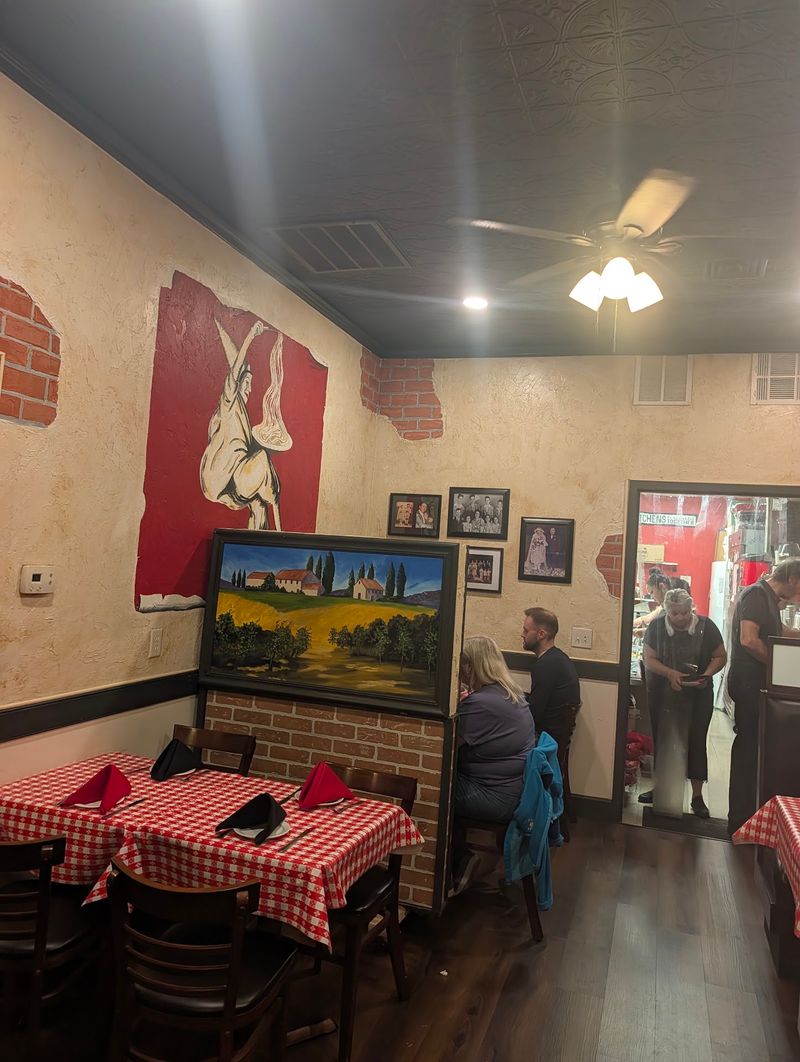 Lola & Giuseppe's Trattoria