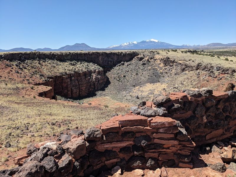 Citadel And Nalakihu Pueblos Trail, Wupatki National Monument