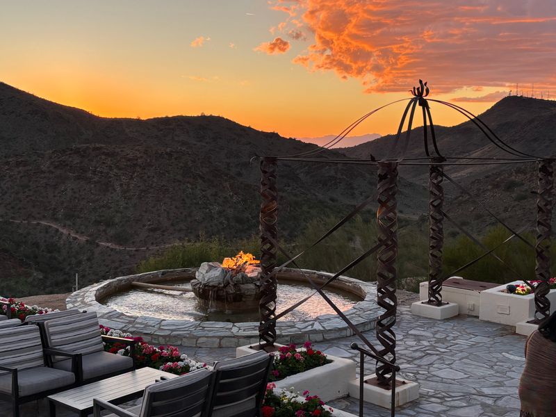 Different Pointe Of View — Phoenix