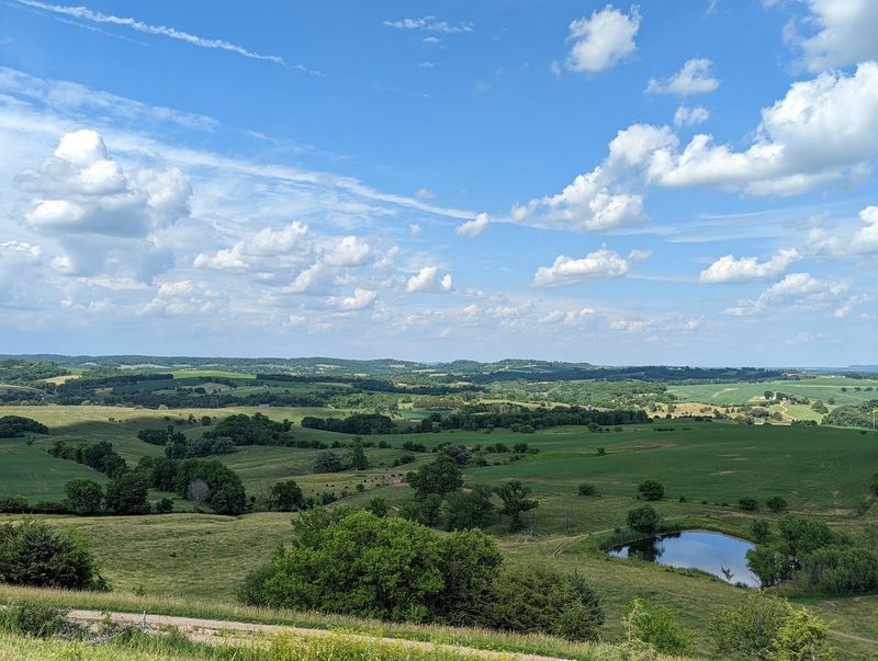Long Hollow overlooks rolling Jo Daviess County