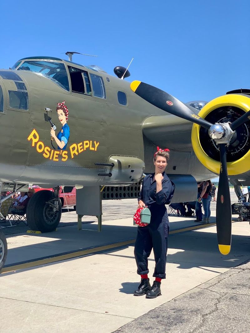 Follow Rosie's Reply To Its Story