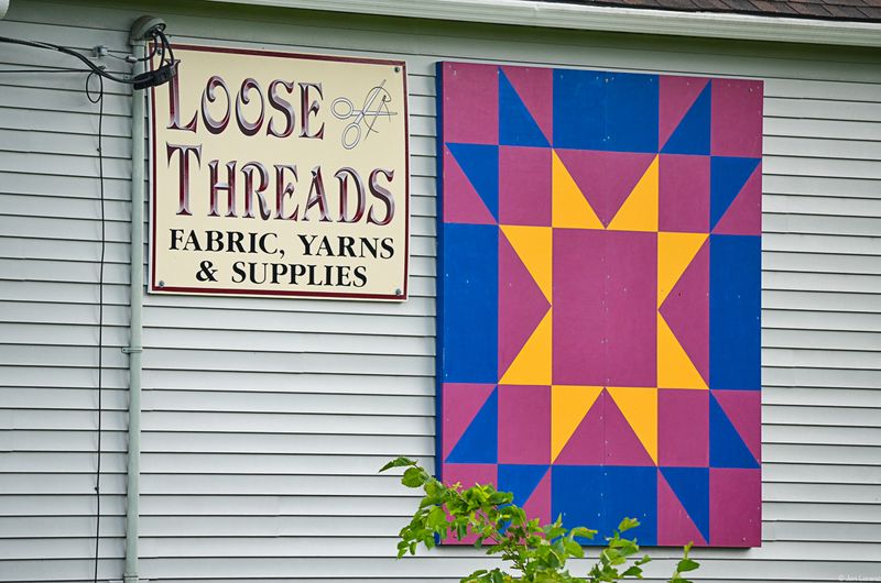 Loose Threads Loose Threads