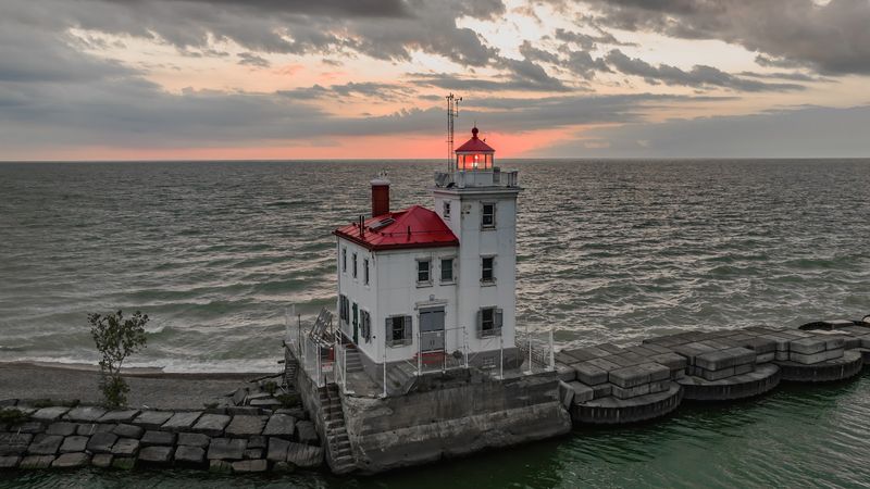 Fairport Harbor West Breakwater Light via Headlands Beach State Park, Mentor, OH
