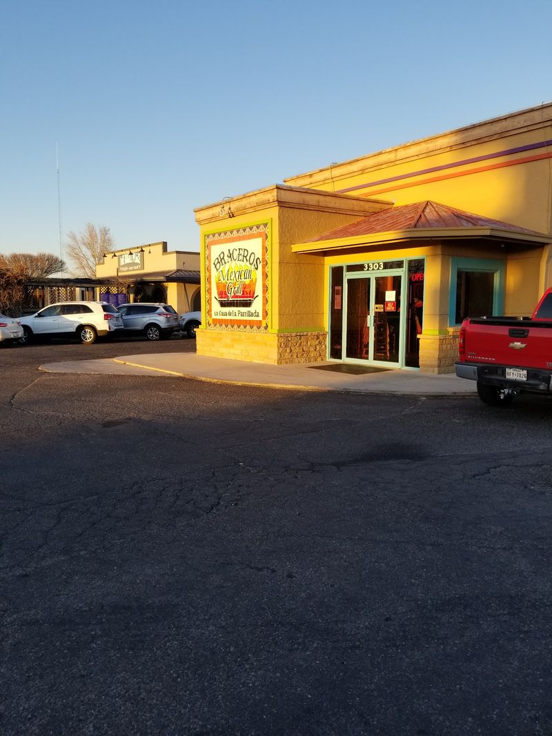 Los Braceros Mexican Restaurant