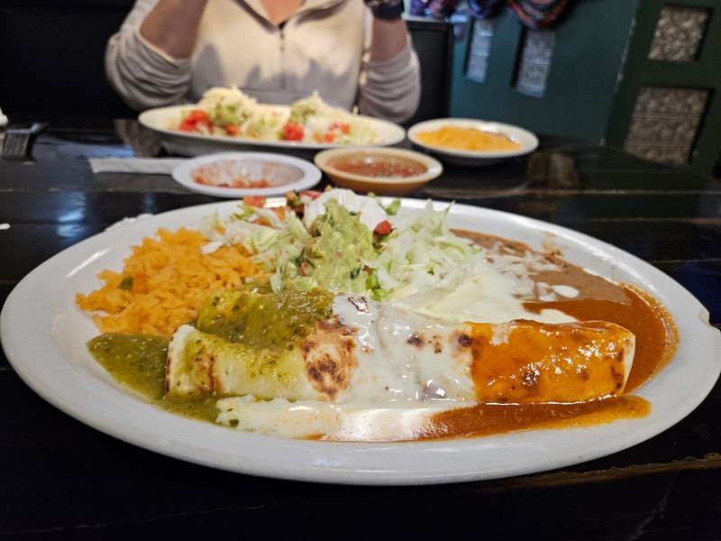 Los Ebanos Restaurant
