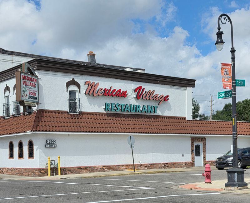 Mexican Village Restaurant (Detroit)