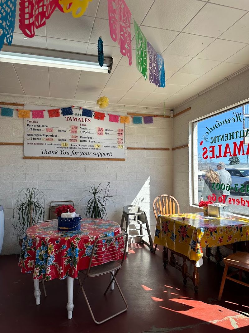 Los Hernandez Tamales