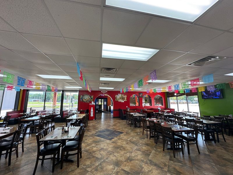 Los Locos Authentic Mexican Restaurant, Marshall