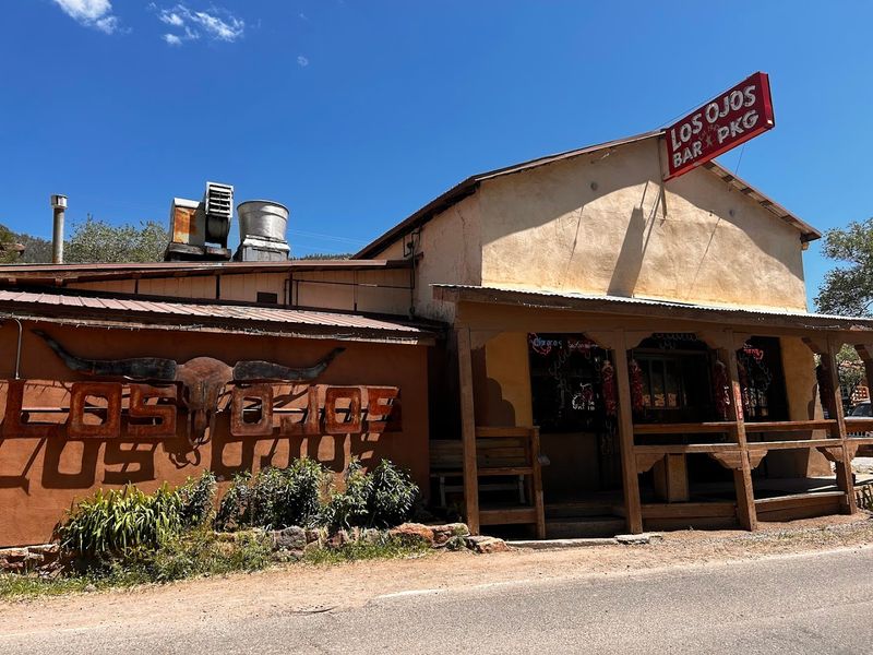 Los Ojos Restaurant & Saloon