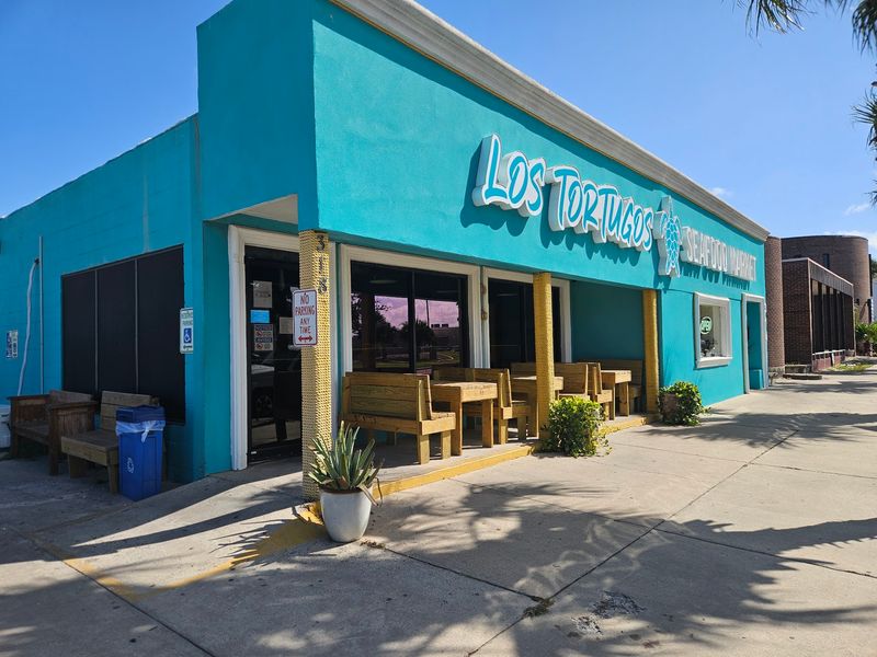 Los Tortugo's Seafood Market