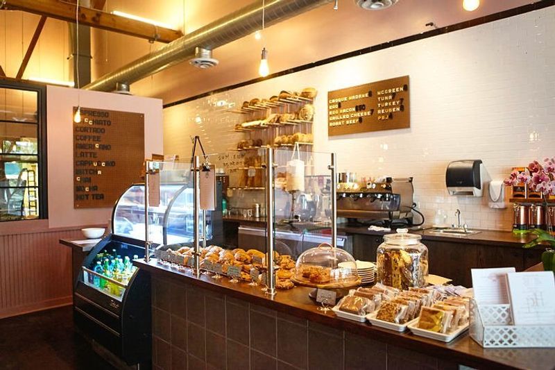 pHlour Bakery & Cafe