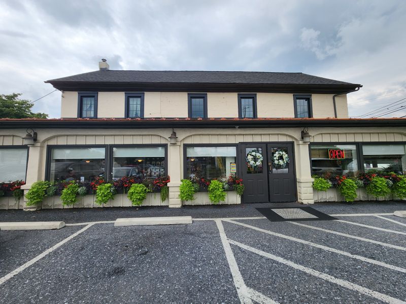 Brickerville House Restaurant – Lititz