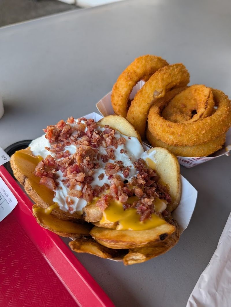 King Louie's Drive-In - Wood River