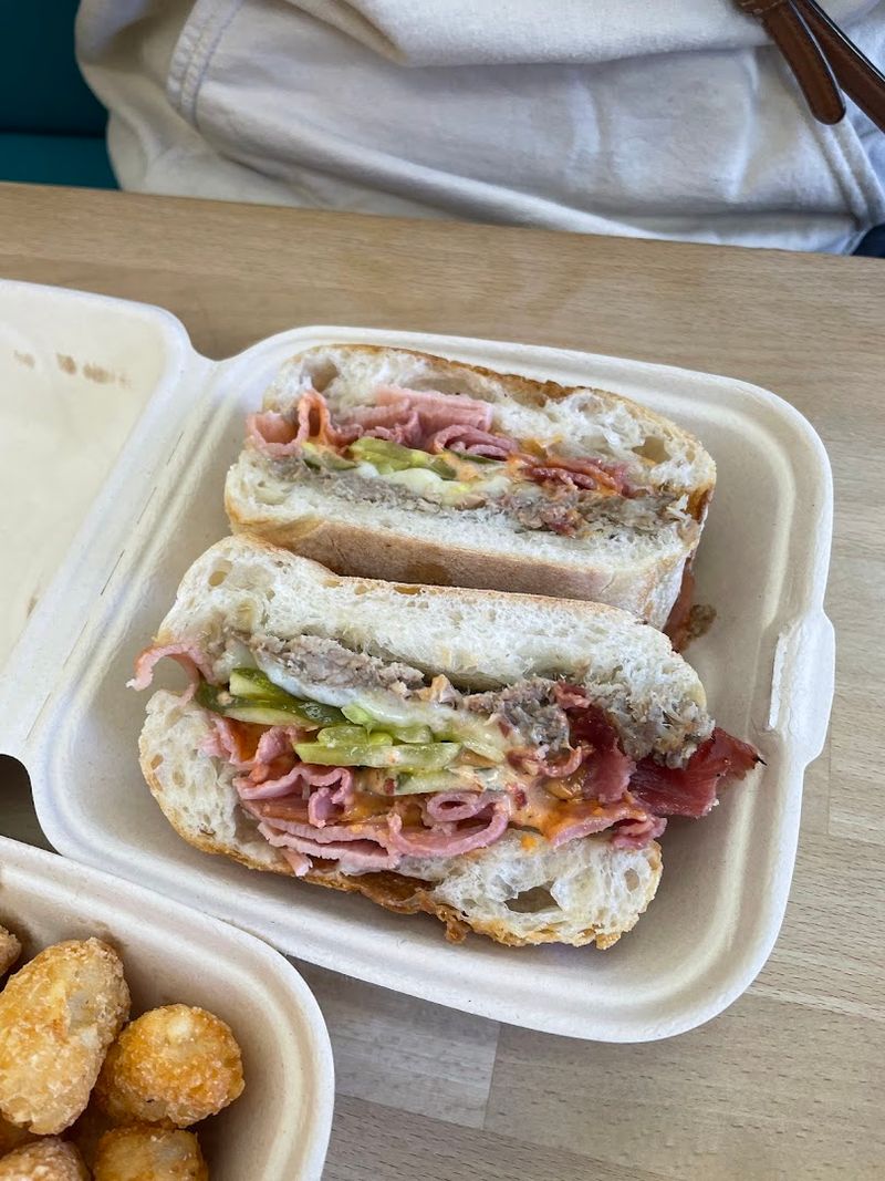 TriBecca's Sandwich Shop - Chicago