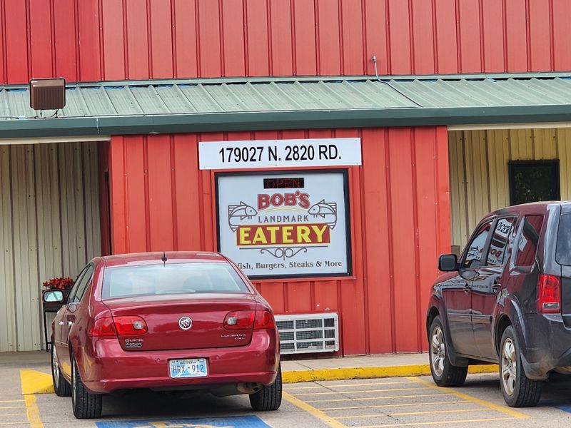 Bob's Landmark Eatery – Comanche