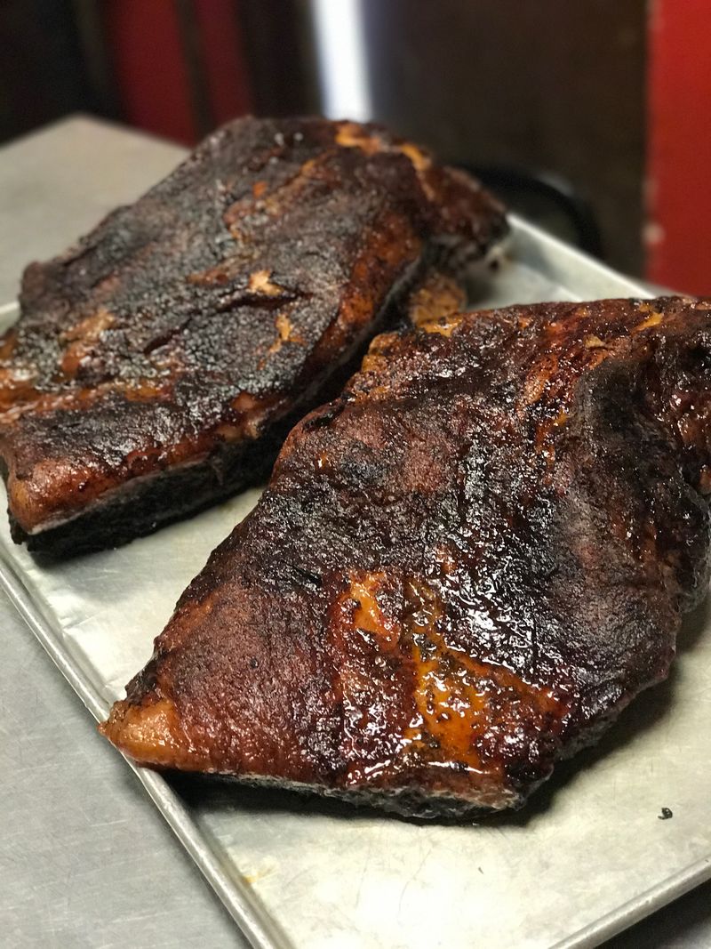 Uncle Henry's Smokehouse BBQ – Benton