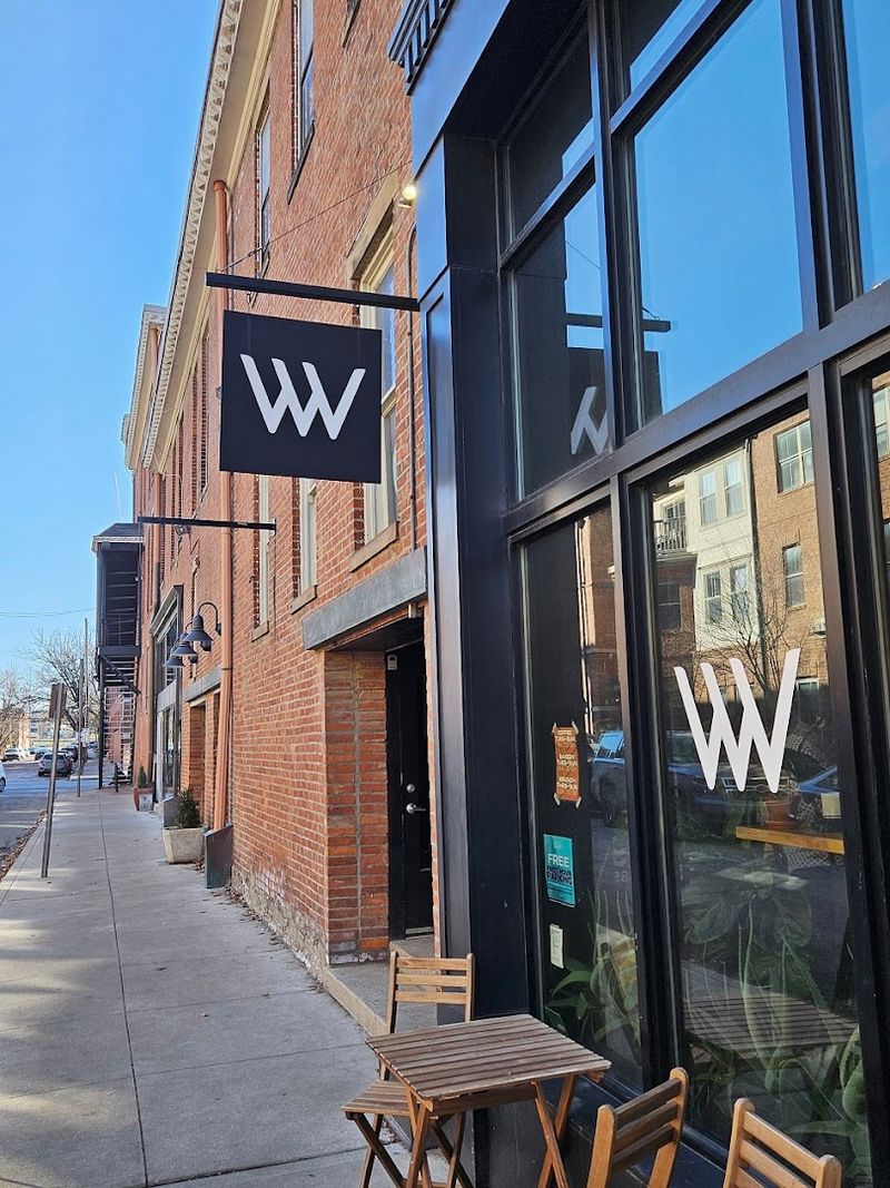 Woodhouse Vegan, Columbus