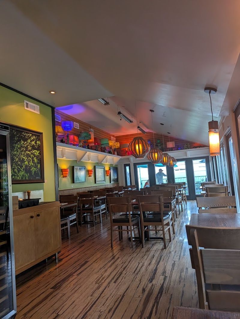 Local Flavor Café, Eureka Springs