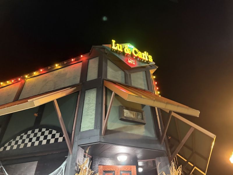 Lu & Carl's