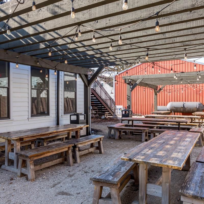 Legacy Smokehouse, Hilliard