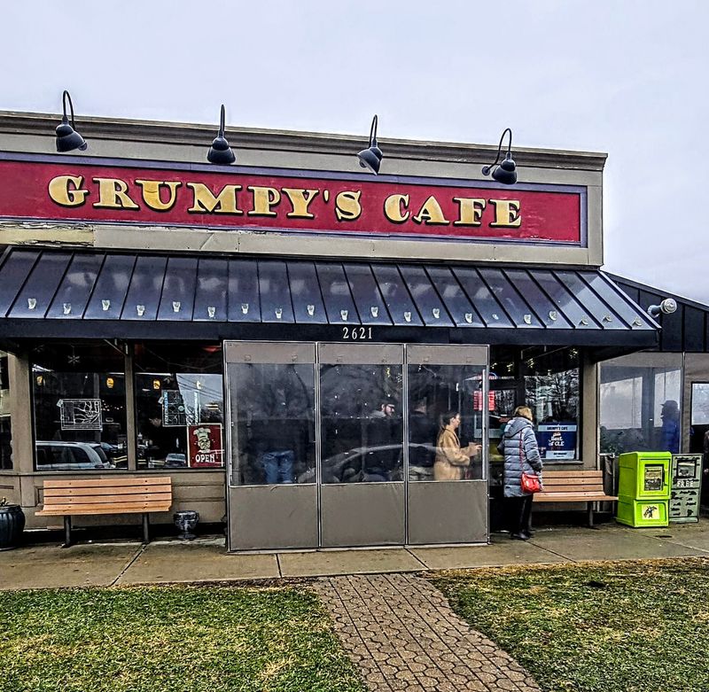 Grumpy's Cafe, Cleveland (Tremont)