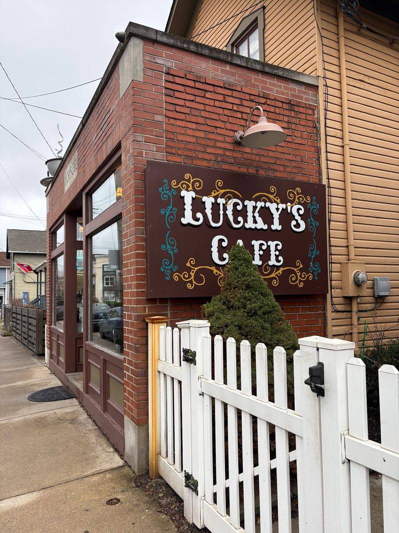 Lucky's Café, Cleveland Lucky's Café, Cleveland