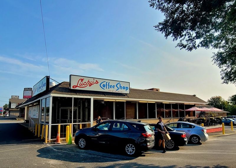 Lucky's Coffee Shop