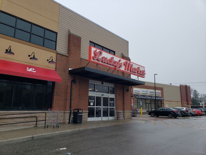 Lucky's Market