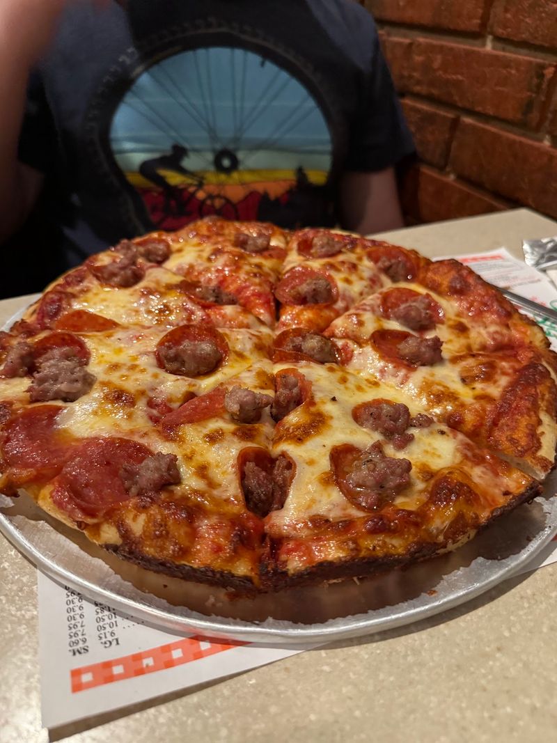 Luigi's Restaurant, Akron