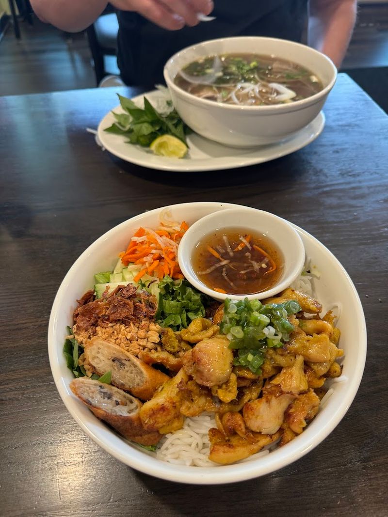 Lunar's Pho
