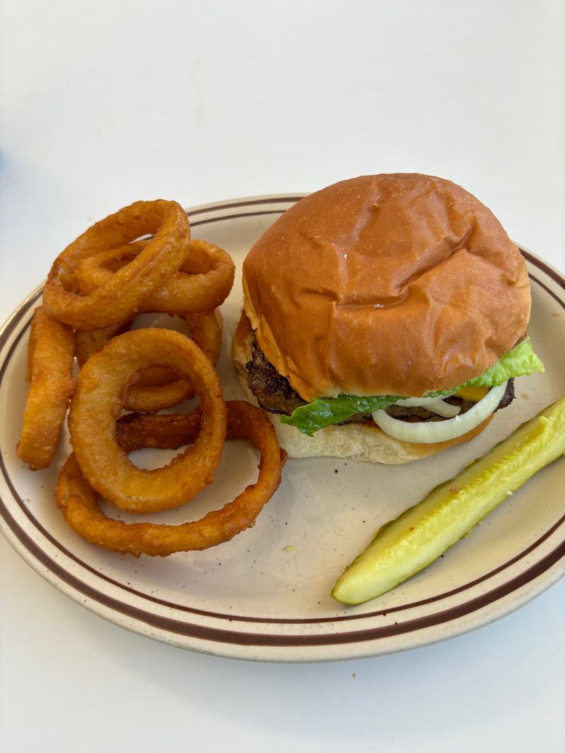 Lunch Plates, Crinkle Fries, And Crunchy Onion Rings Lunch Plates, Crinkle Fries, And Crunchy Onion Rings